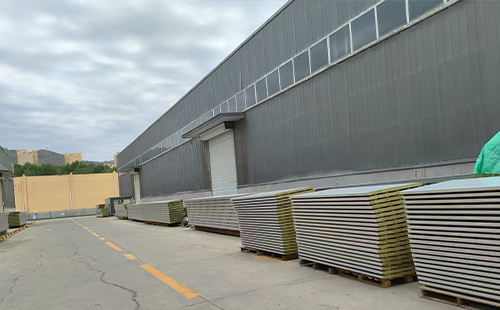 化隆彩钢夹芯板