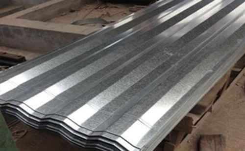 集装箱板翻新除锈流程：旧箱改民宿怎样选化隆集装箱板